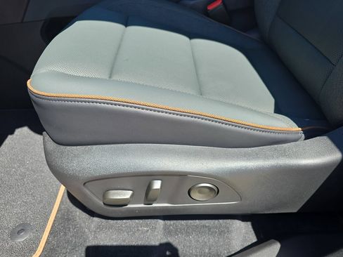 New 2026 GMC Acadia AT4 w/ Luxury Package AWD/4WD image 30