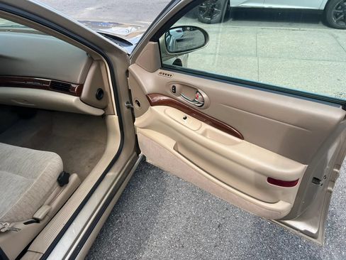 Used 2005 Buick Le Sabre Custom FWD image 12