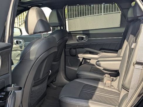 Used 2025 Kia Sorento SX Prestige image 11