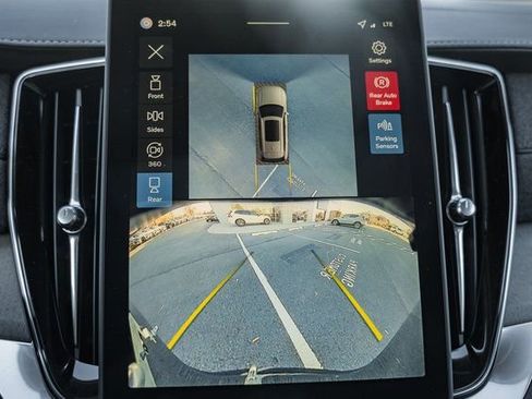 New 2026 Volvo XC90 B6 Ultra w/ Protection Package image 34