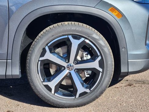 New 2026 Volkswagen Tiguan SE AWD/4WD image 30