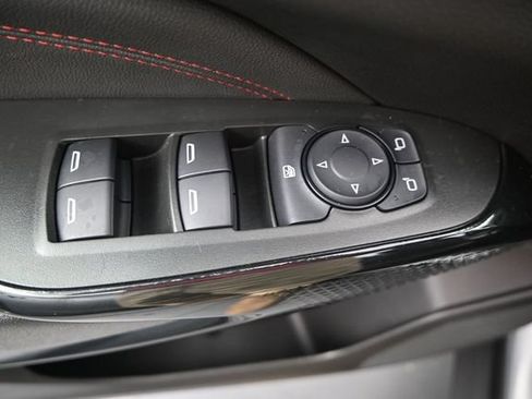 Used 2026 Chevrolet Trax RS w/ Sunroof Package FWD image 10