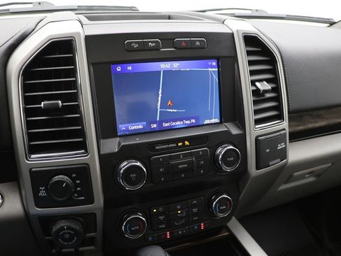 Used 2019 Ford F150 Lariat image 26