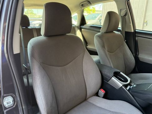 Used 2015 Toyota Prius Three FWD image 16