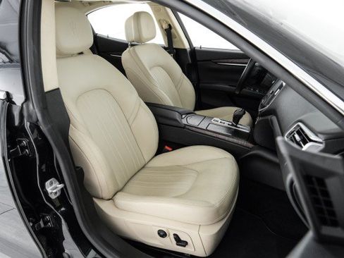 Used 2014 Maserati Ghibli S Q4 AWD/4WD image 36