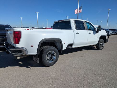 Used 2024 Chevrolet Silverado 3500 LT image 2