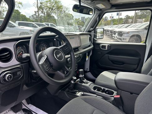 New 2026 Jeep Gladiator Sport image 32