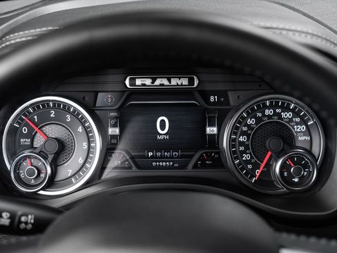 Used 2023 RAM 1500 Laramie AWD/4WD image 29
