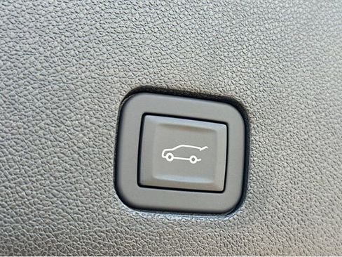 New 2025 Cadillac XT6 Premium Luxury w/ Technology Package image 32