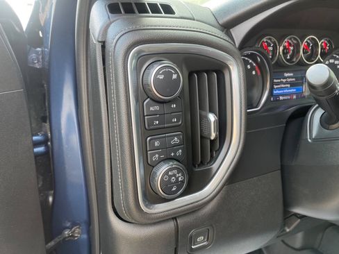Used 2019 Chevrolet Silverado 1500 RST w/ True North Edition AWD/4WD image 14