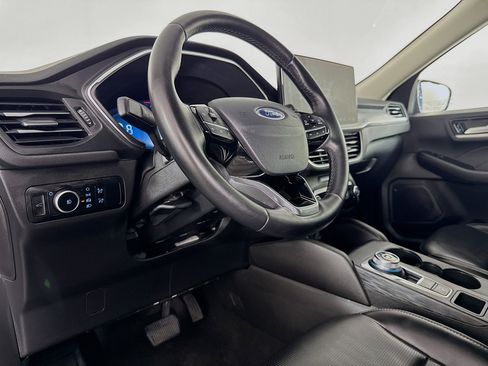 Used 2024 Ford Escape Platinum image 22