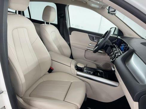 Certified 2022 Mercedes-Benz GLA 250 4MATIC image 31