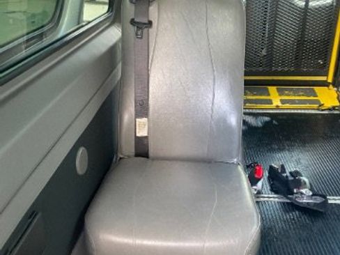 Used 2012 Mercedes-Benz Sprinter 2500 image 16
