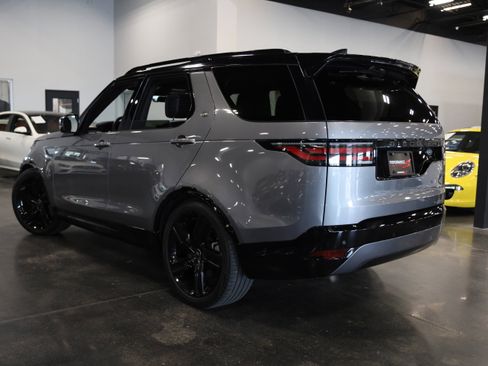 Used 2023 Land Rover Discovery S R-Dynamic AWD/4WD image 4