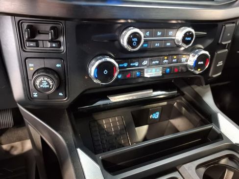 Used 2023 Ford F250 Lariat w/ Tremor Off-Road Package AWD/4WD image 16
