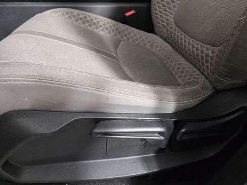 Used 2023 Honda Pilot LX image 31