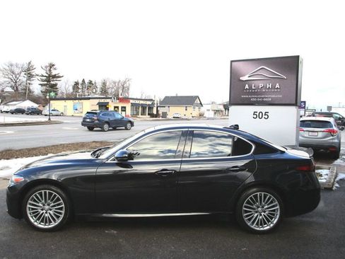 Used 2017 Alfa Romeo Giulia Ti w/ TI Lusso Light Wood Package image 12