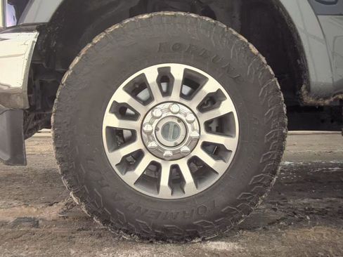 Used 2022 Ford F250 Lariat w/ FX4 Off-Road Package image 9