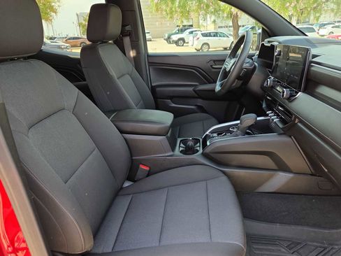 Used 2024 Chevrolet Colorado Trail Boss w/ Technology Package AWD/4WD image 17