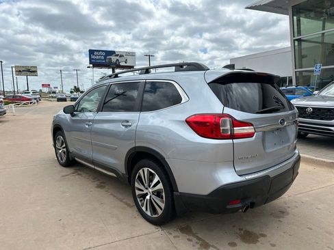 Used 2022 Subaru Ascent Limited w/ Technology Package AWD/4WD image 7