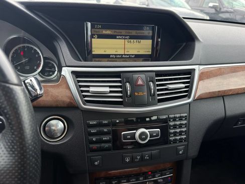 Used 2012 Mercedes-Benz E 350 4MATIC Sedan image 13