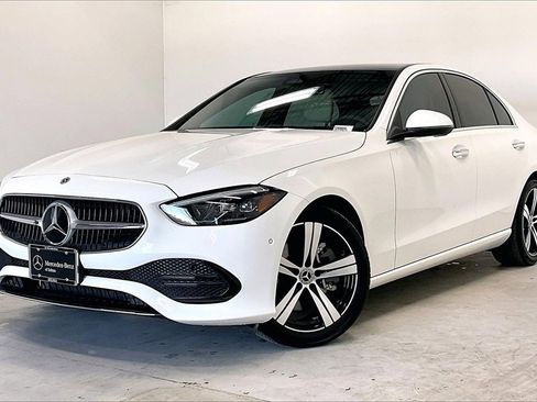 Used 2025 Mercedes-Benz C 300 Sedan image 2
