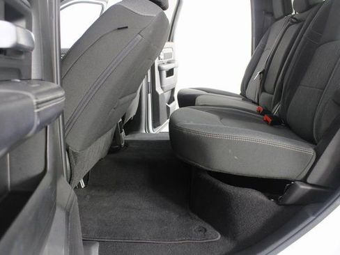 Used 2024 RAM 2500 Big Horn w/ Safety Group image 17