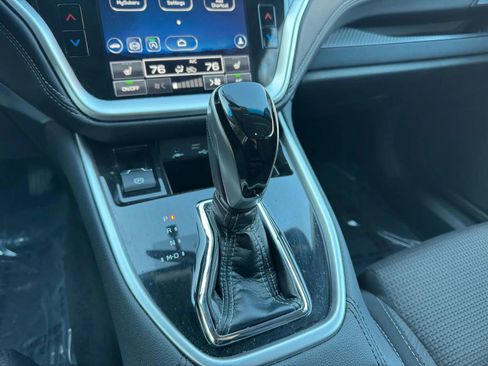 Used 2021 Subaru Outback Premium image 19