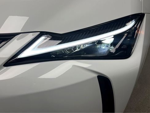 New 2026 Lexus UX 300h AWD image 36