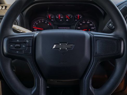 Used 2025 Chevrolet Silverado 1500 Custom Trail Boss AWD/4WD image 24