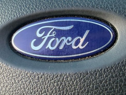 Used 2019 Ford Explorer XLT w/ Equipment Group 202A image 16