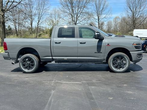 New 2026 RAM 2500 Laramie AWD/4WD image 49