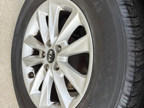 Used 2020 Kia Sorento L image 21