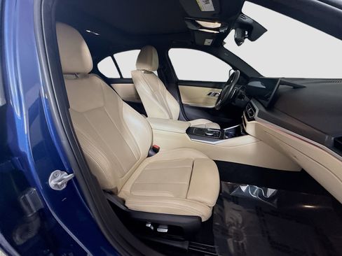 Used 2023 BMW 330i Sedan w/ Parking Assistance Package image 29