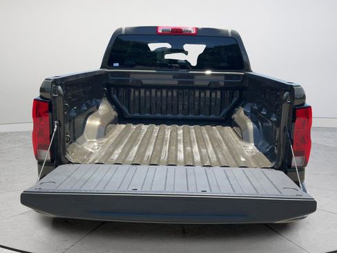 Used 2024 Chevrolet Colorado W/T RWD image 19