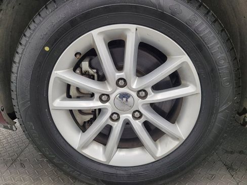 Used 2018 Dodge Grand Caravan SXT image 31