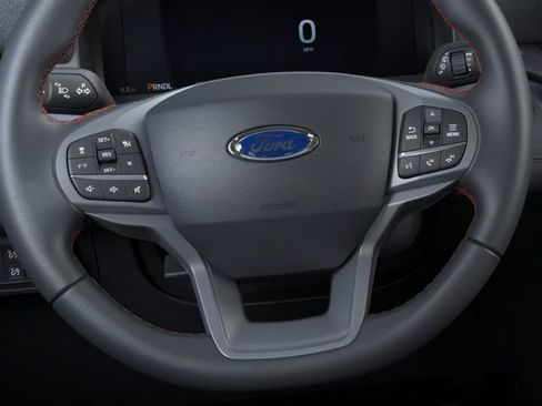 Used 2026 Ford Explorer Active AWD/4WD image 12