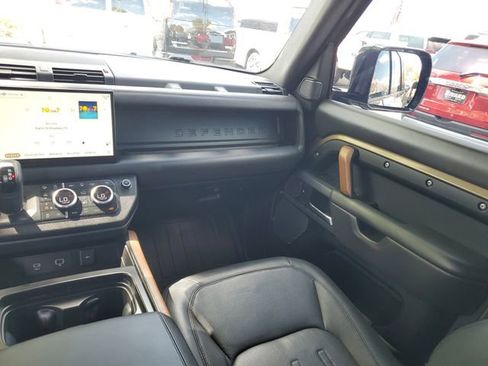 Used 2023 Land Rover Defender 110 X image 14