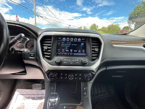 Used 2019 GMC Acadia SLE w/ Driver Alert Package I image 17