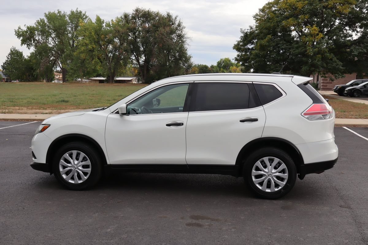 Used 2016 Nissan Rogue S w/ S Family Package AWD/4WD image 9