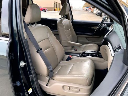 Used 2016 Honda Pilot Touring image 9