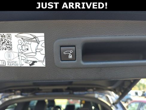 Used 2021 Toyota Sienna XSE image 9