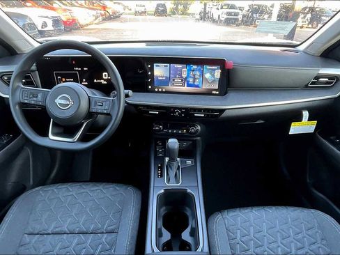 New 2026 Nissan Kicks SV w/ SV Premium Package image 5