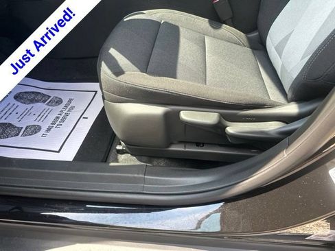 New 2026 Chevrolet Trax LS w/ LS Convenience Package FWD image 17
