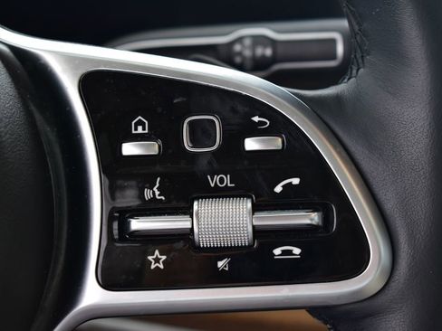 Used 2022 Mercedes-Benz GLE 350 4MATIC image 21