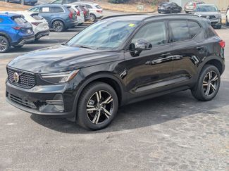 Certified 2026 Volvo XC40 B5 Core AWD/4WD video 2