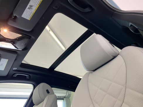 New 2026 BMW X5 xDrive50e w/ Premium Package image 15