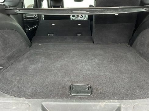 Used 2018 Jeep Grand Cherokee Altitude image 17