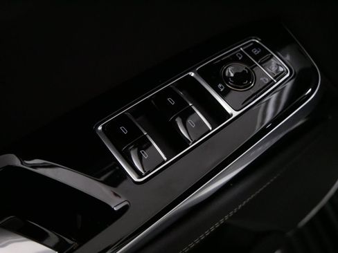Used 2025 Cadillac Escalade Premium Luxury w/ Touring Package AWD/4WD image 17