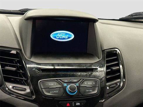 Used 2019 Ford Fiesta ST-Line image 4